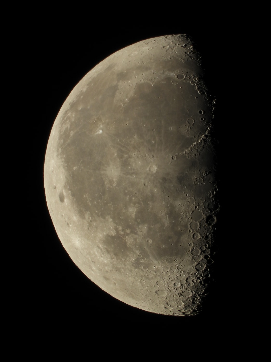 Coolpix P1000 月 惑星撮影クイックガイド 月を撮影しよう ニコンイメージング